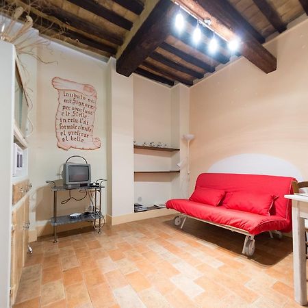Appartamenti Turistici Vicolo S. Chiara Sassoferrato 外观 照片