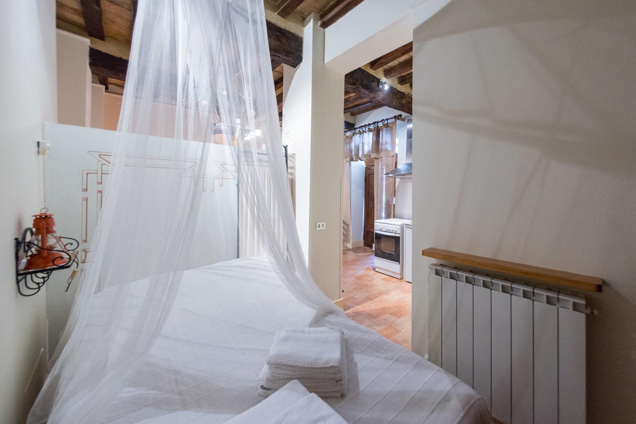 Appartamenti Turistici Vicolo S. Chiara Sassoferrato 外观 照片